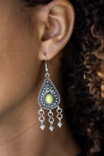 Load image into Gallery viewer, Sahara Song-Green EARRINGS
