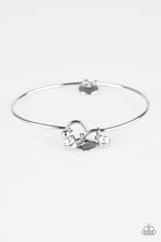 Load image into Gallery viewer, Turn It Upscale - White Bracelet