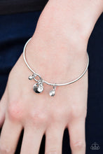 Load image into Gallery viewer, Turn It Upscale - White Bracelet