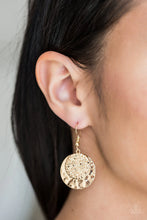 Load image into Gallery viewer, Texture Tribute - GOLD Earring