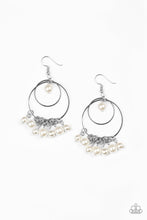 Load image into Gallery viewer, New York Attraction - WHite Earring