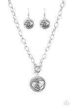 Load image into Gallery viewer, BEAUTIFUL BELLE - SILVER NECKLACE
