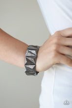 Load image into Gallery viewer, Metallic Three Dimentsion- Black Bracelet