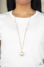 Load image into Gallery viewer, Big Baller- Gold/Pearl Necklace