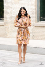 Load image into Gallery viewer, Revolving Refinement -Gold Necklace-5th Avenue Collection