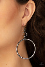 Load image into Gallery viewer, Total Focus - Black Earring