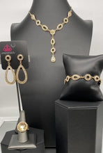 Load image into Gallery viewer, Fiercely Fifth Avenue - COMPLETE SET (GOLD) -
