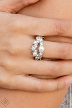 Load image into Gallery viewer, Fashion Fix Set-Fiercely Fifth Avenue - White--COMPLETE Trend October