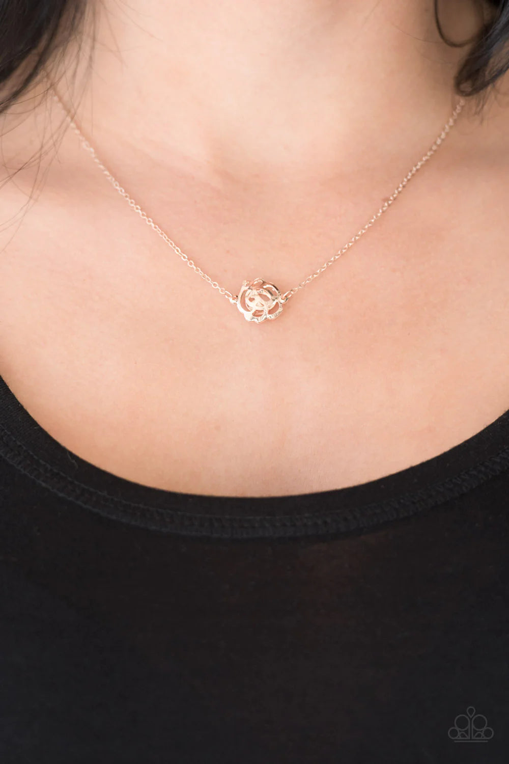 Pleasantly Primrose - gold necklace