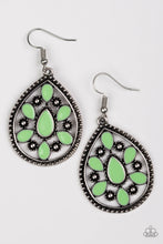 Load image into Gallery viewer, Spring Arrival   - GREEN Earring
