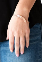 Load image into Gallery viewer, HOW DO YOU LIKE THIS FEATHER - Copper  Bracelet
