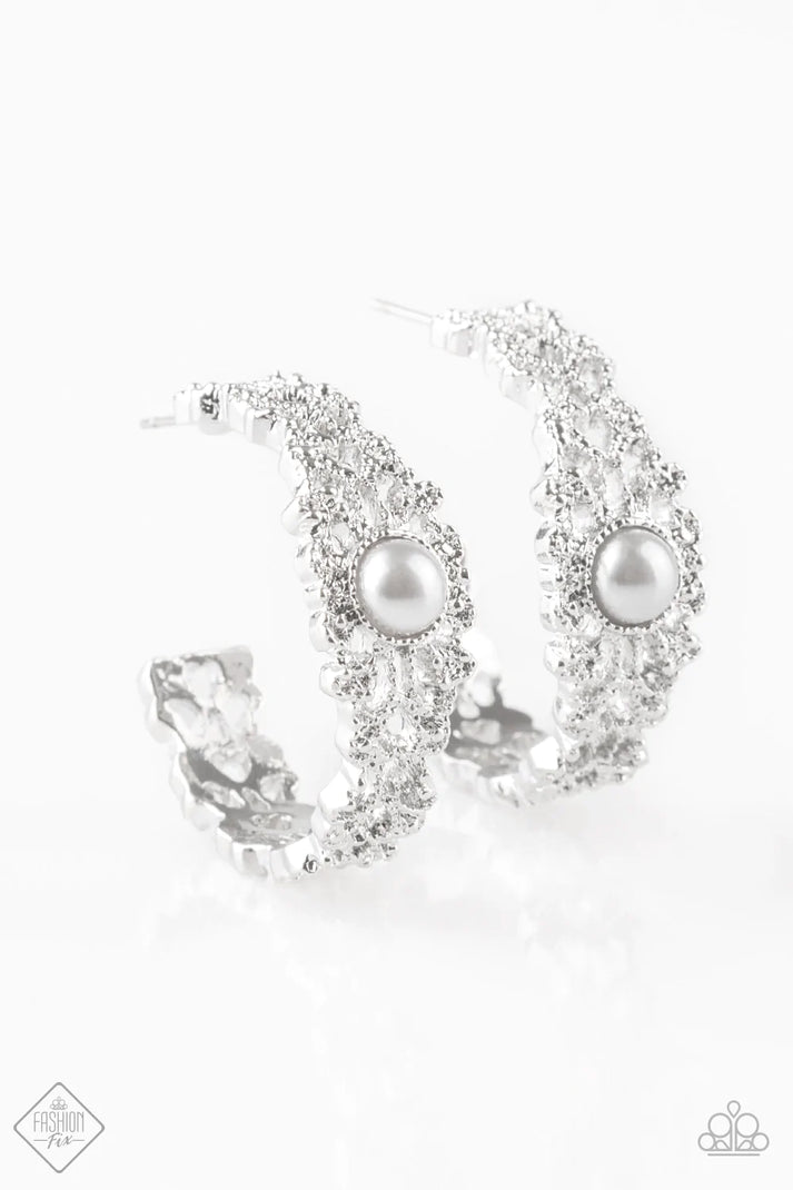 EXQUISITE EXPENSE - SILVER EARRINGS