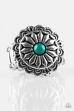 Load image into Gallery viewer, Dairingly Daisy - Green Ring
