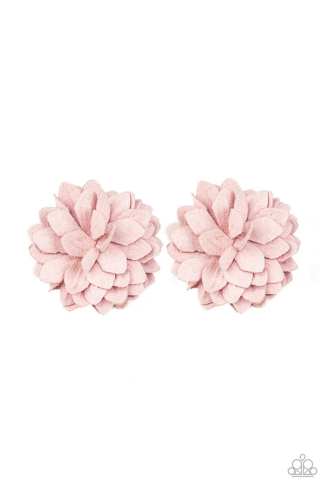 Summary salutations -pink hair clips