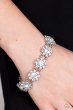 Load image into Gallery viewer, Premimum Perennial - Silver Bracelet
