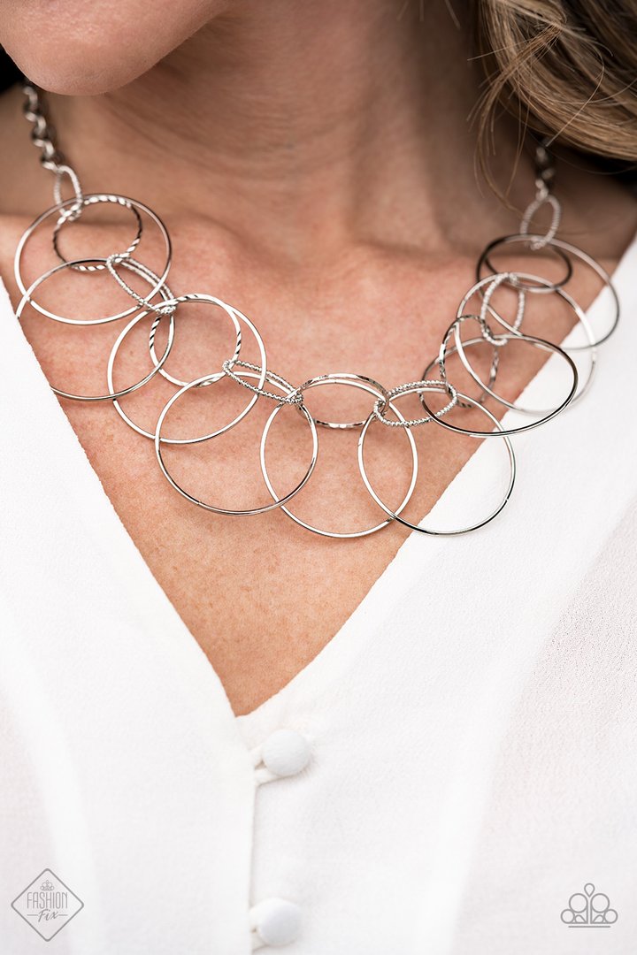 Circa de Couture - SILVER  Necklace--FASHION FIX ITEM
