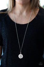 Load image into Gallery viewer, MOM BOSS - PINK  Necklace
