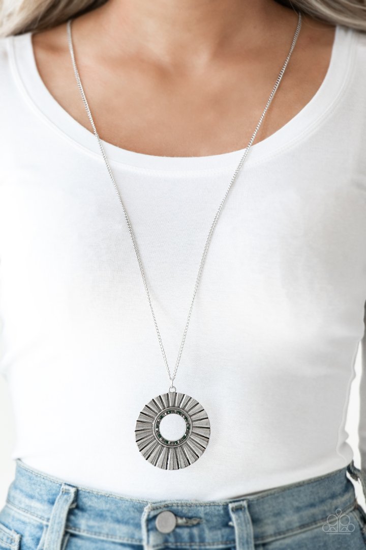 Chicly Centered - MULTI  Necklace
