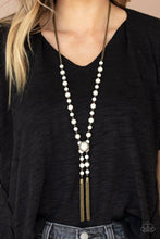 Load image into Gallery viewer, Vintage Diva - BRASS Necklace
