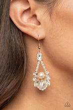 Load image into Gallery viewer, PRISMATIC PRESENCE- GOLD Earring
