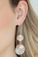Load image into Gallery viewer, Pearl Dive    - PINK Earring
