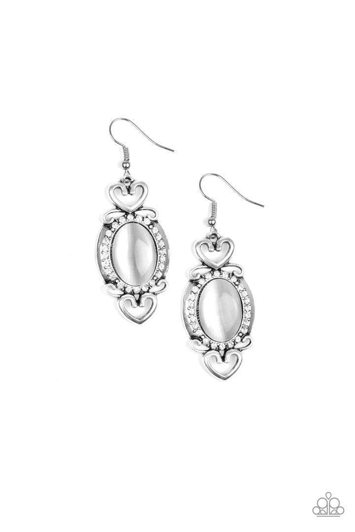 Port Royal Princess   - WHITE  Earring