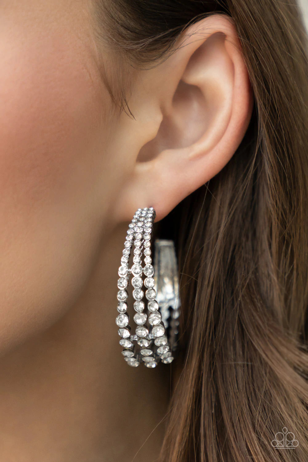 Cosmopolitan Cool - White   Earring