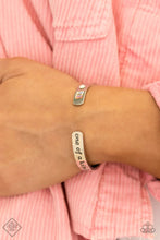 Load image into Gallery viewer, One Of A Kind - MULTI  BRACELET--FASHION FIX
