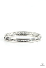 Load image into Gallery viewer, Urban Reign - Silver Bracelet
