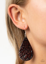 Load image into Gallery viewer, Everyone Remain Palm - Brown earrings
