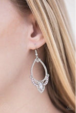 Load image into Gallery viewer, Must Love Luster--Pink Earring
