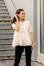 Load image into Gallery viewer, Fiercely 5th Avenue  Fashion Fix Complete Set  -JUNE  2021
