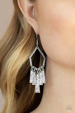 Load image into Gallery viewer, Museum Find - SILVER. Earring
