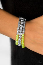 Load image into Gallery viewer, Take Shape - Green Bracelet
