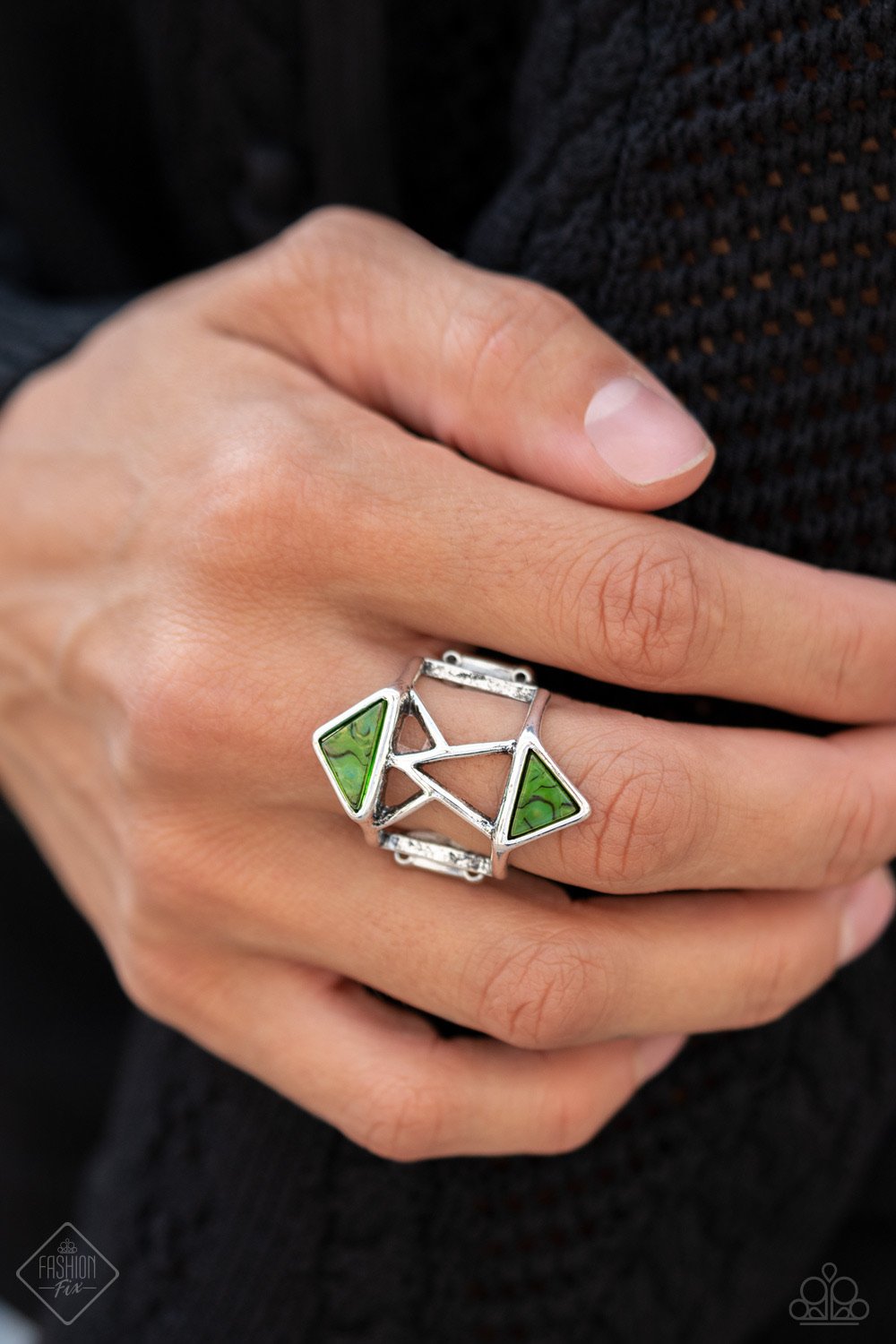 MAKING ME EDGY - GREEN RING