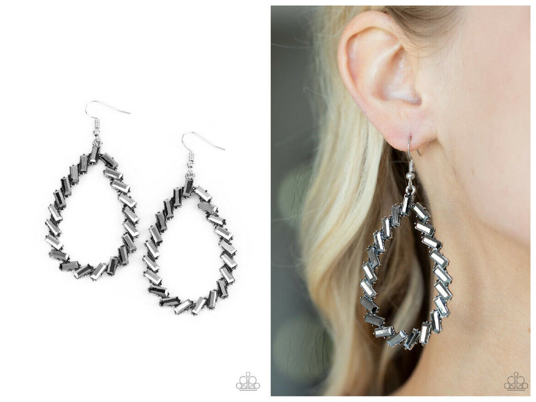 Striking Resplemdence - Silver Earring