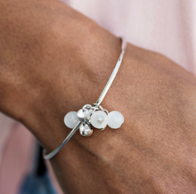 Load image into Gallery viewer, Marine Melody - White Bracelet
