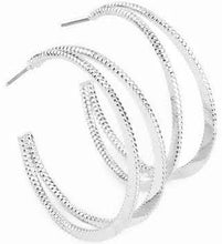 Load image into Gallery viewer, Rustic Curves - Silver Earring
