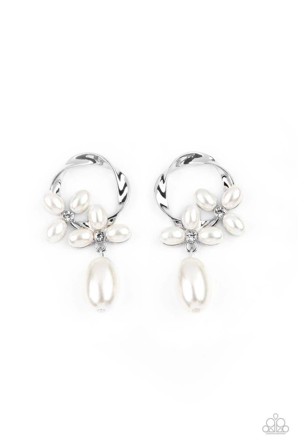 Elegant Expo - White    Earring