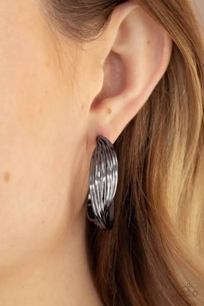 Curves in all the RIght Places -BLACK    Earring